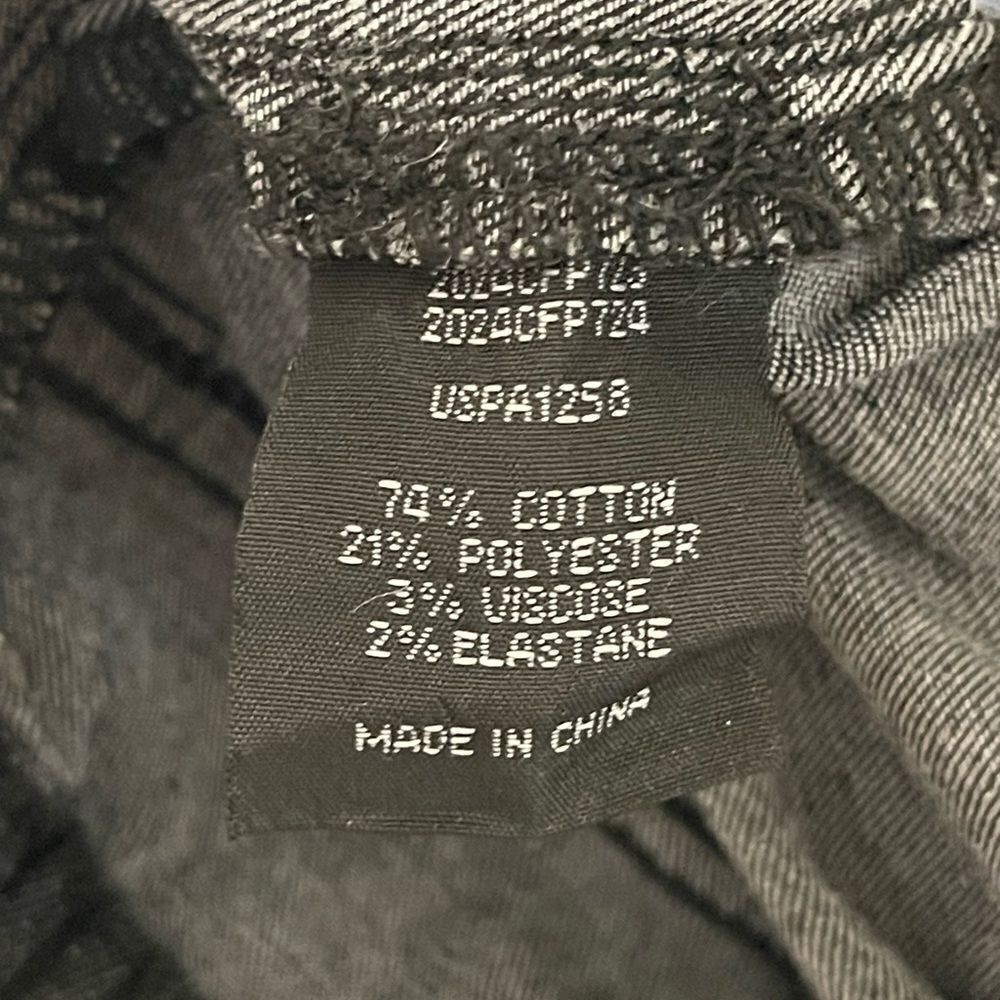 Sold  - Picture 4 of 6